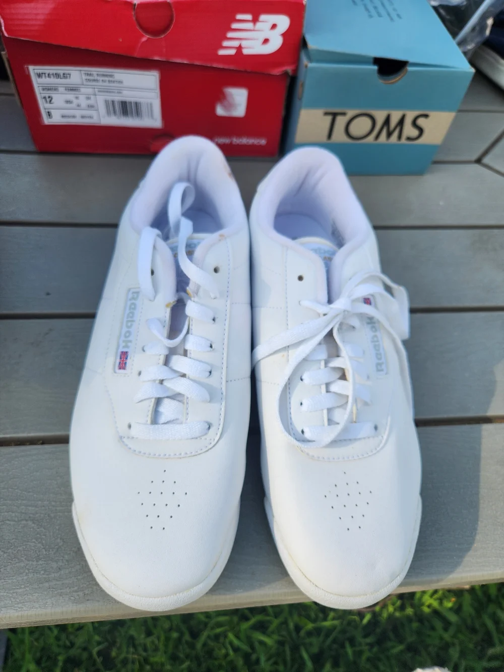 Reebok Women's White Leather Low-Profile Sneakers